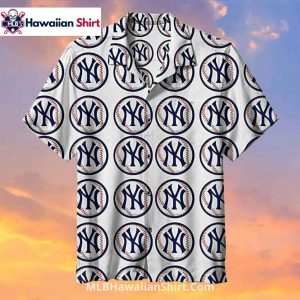 Baseball Logo Pattern NY Yankees Aloha Shirt In White Tone